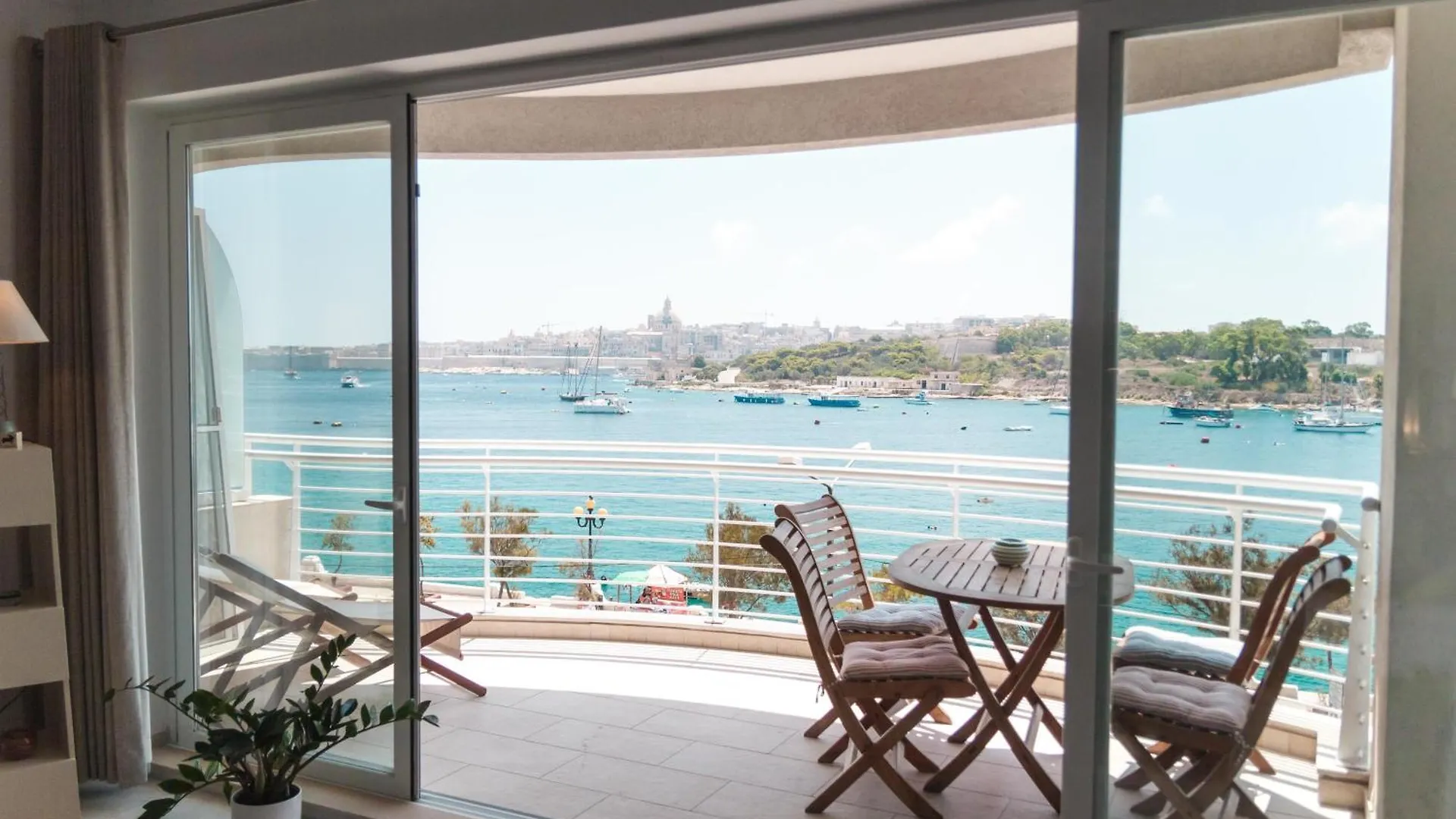 The Strand Luxurious Seafront Apartment Sliema Malta